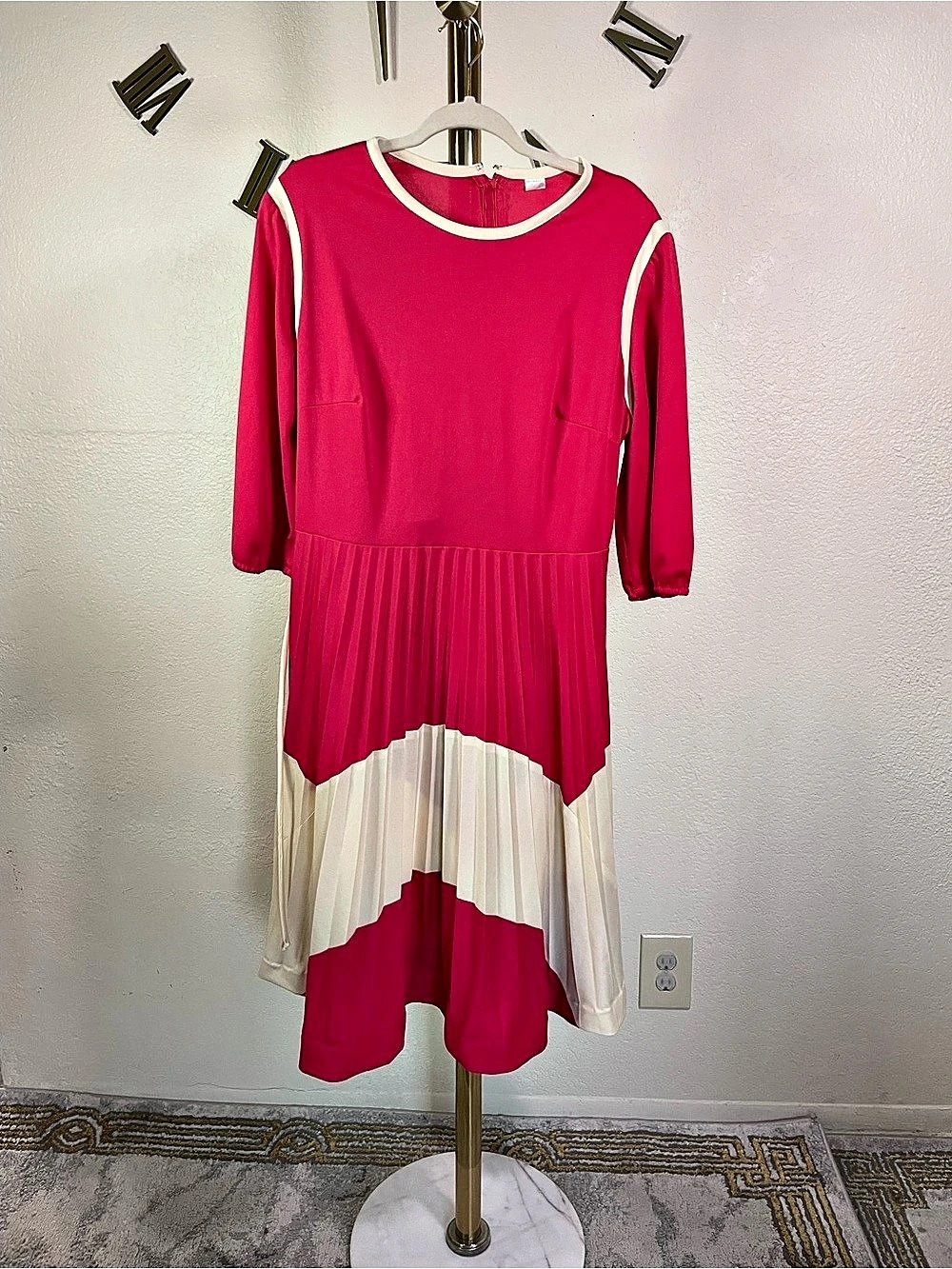H&Medium Color Block Midi Dress in Pink & White Size Medium